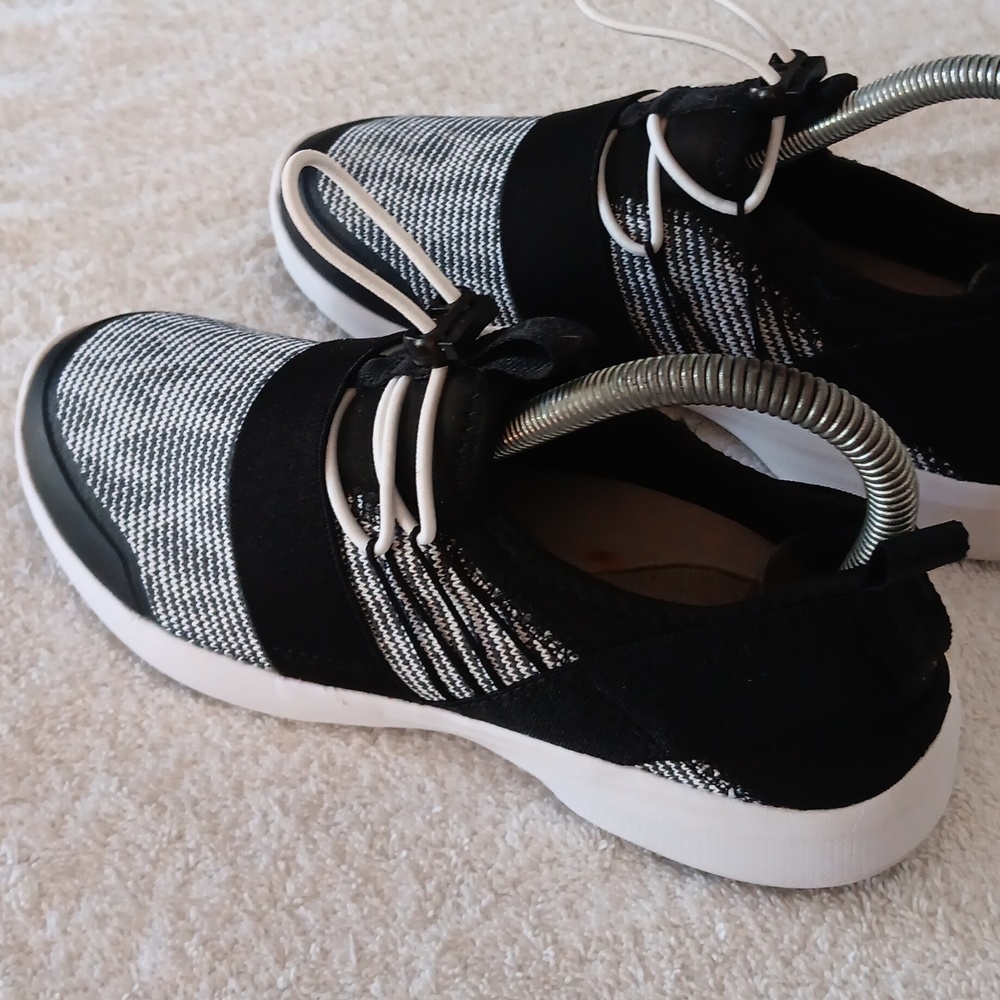 NWOT Vionic Alaina Comfort Slip On Athletic Shoes - Picture 7 of 16